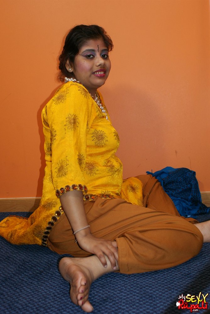 Horny Babe Rupali Yellow Shalwar Suit Photos Indian Sex Photos