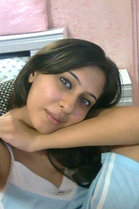 Desi Hot Girl AnuRadha Lying Naked Bedroom Pics
